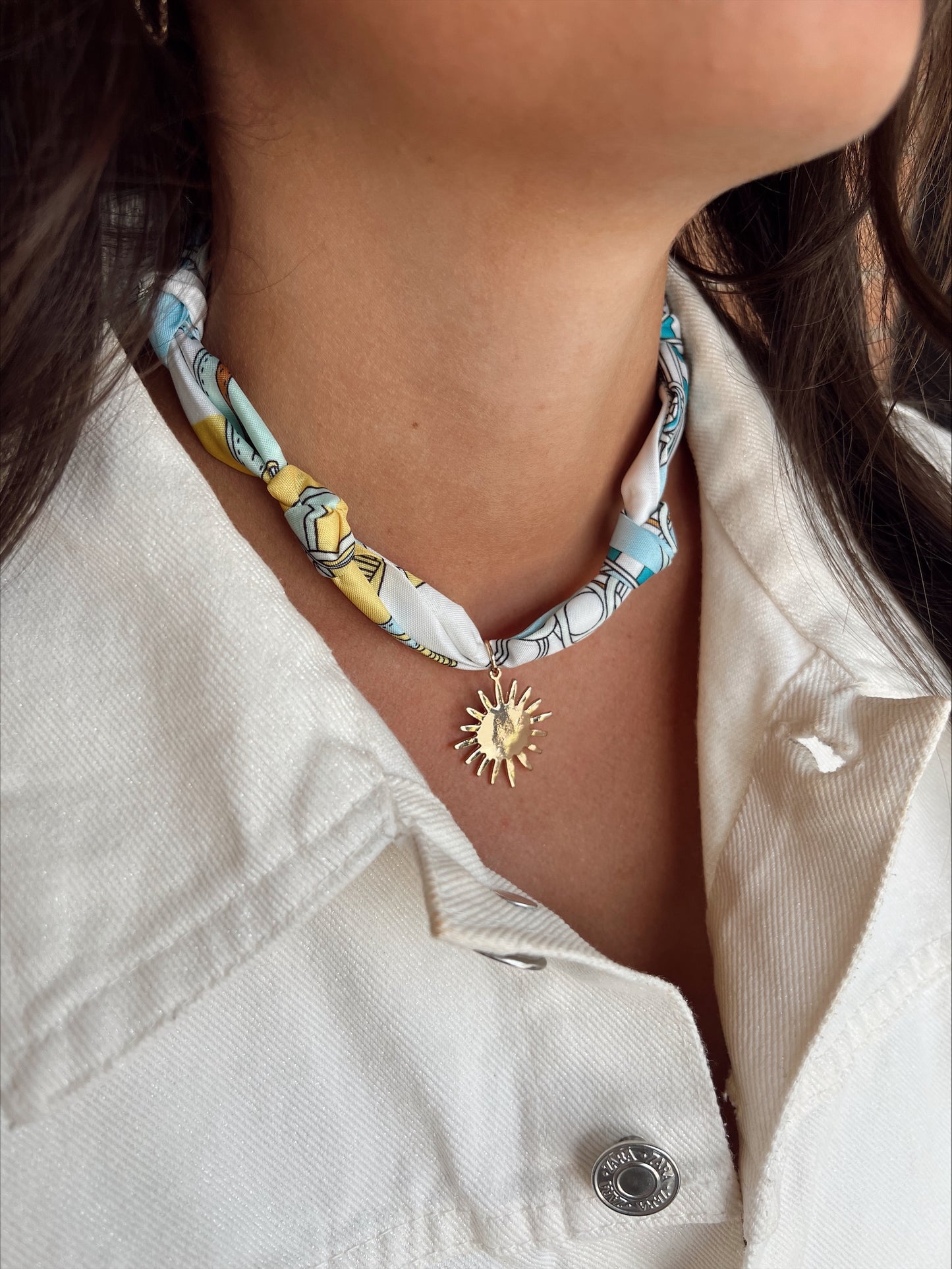 SCARF AND SUNBURST CHARM NECKLACE