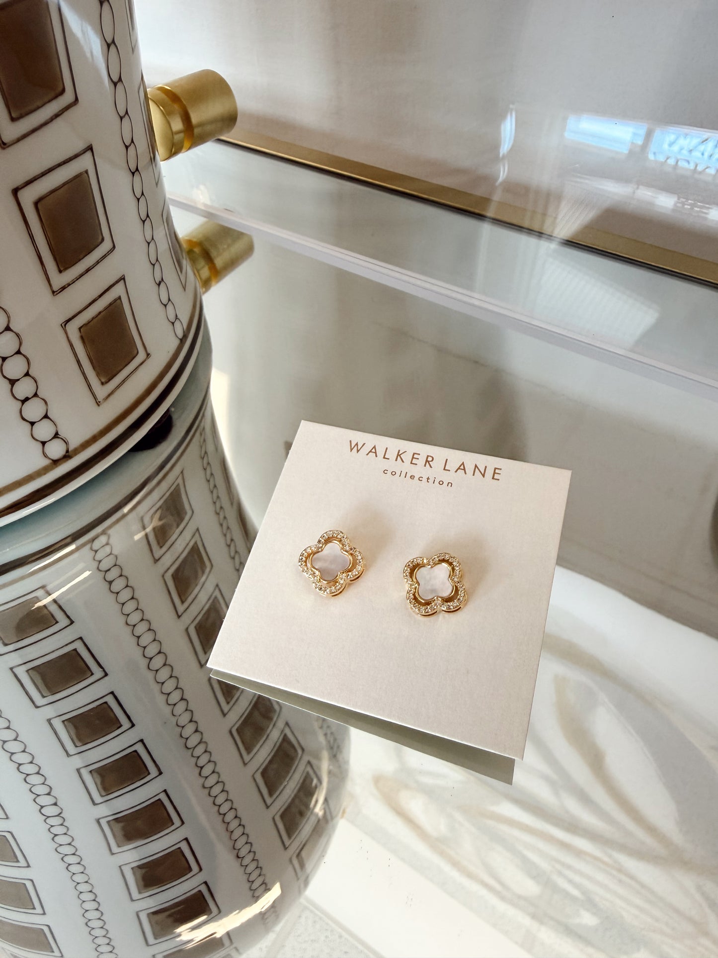 PEARL CLOVER EARRINGS
