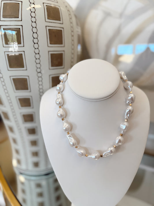 Coco Beach Pearl Necklace