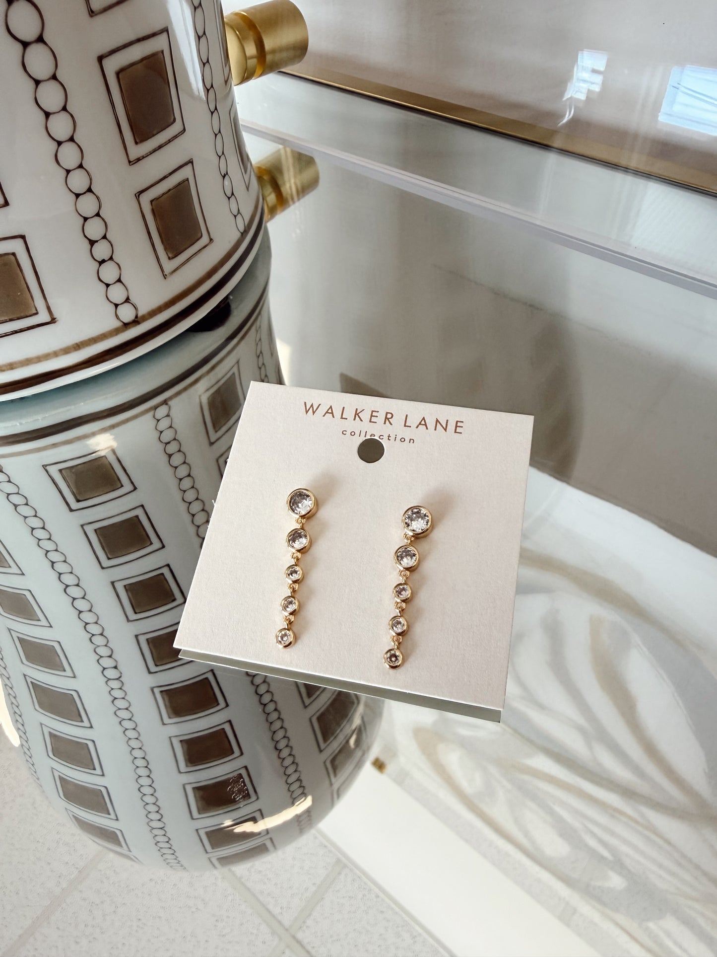 LINEAR DROP EARRINGS