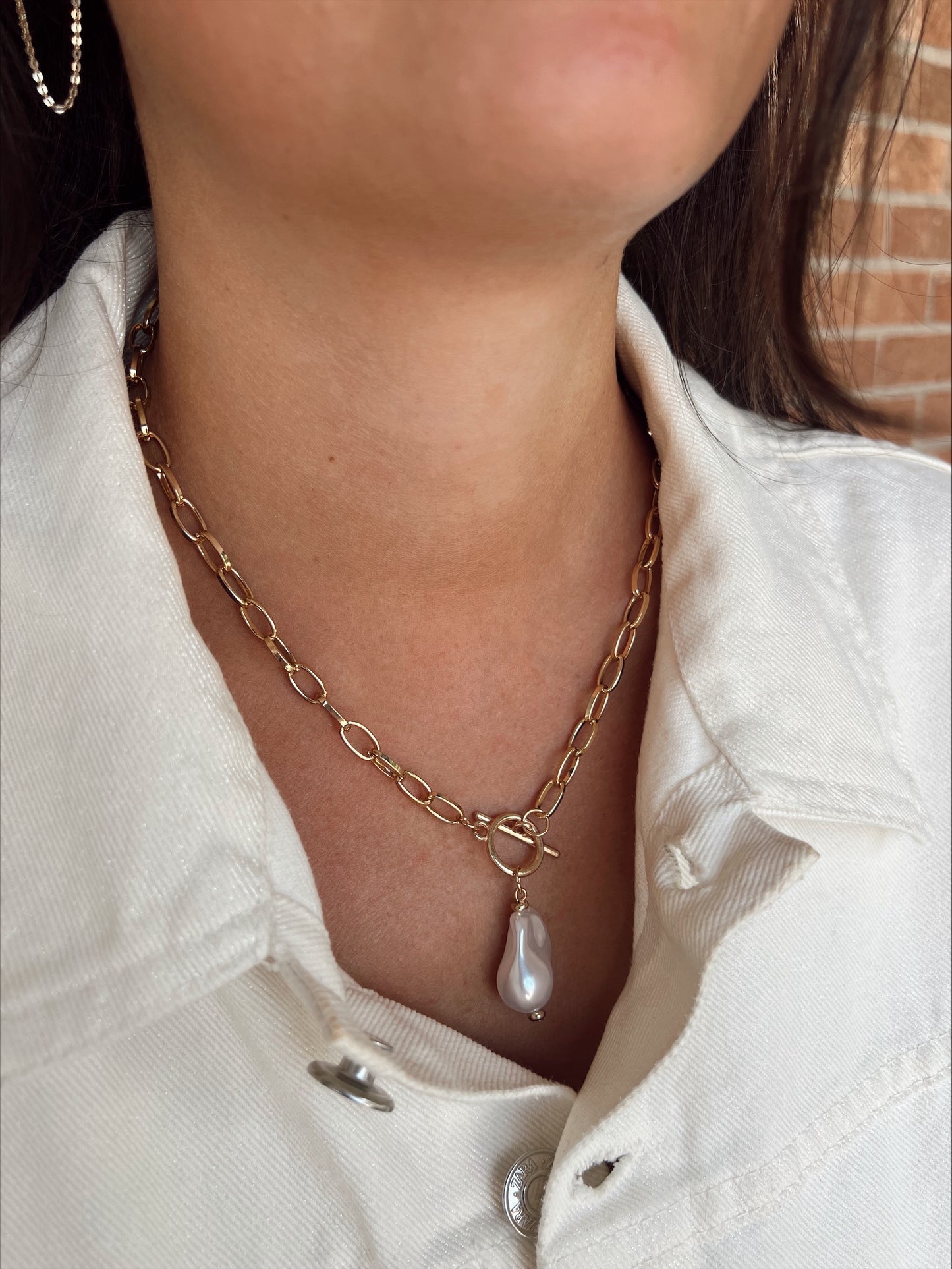 PEARL PENDANT NECKLACE