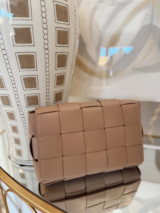WOVEN LEATHER CLUTCH