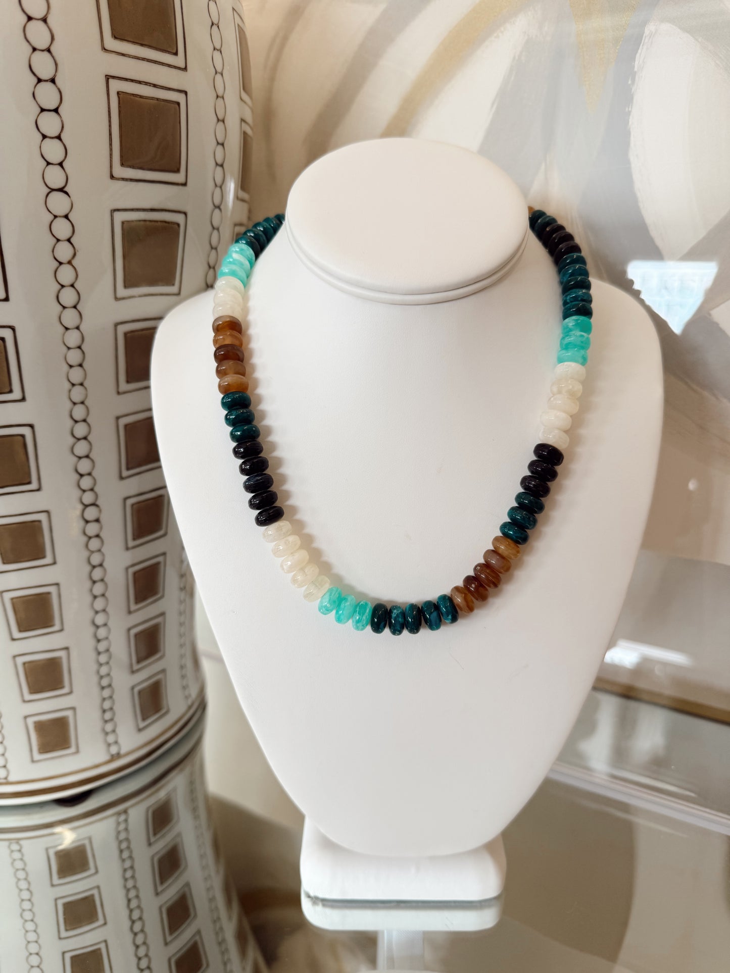 MARBLE BEADED NECKLACE