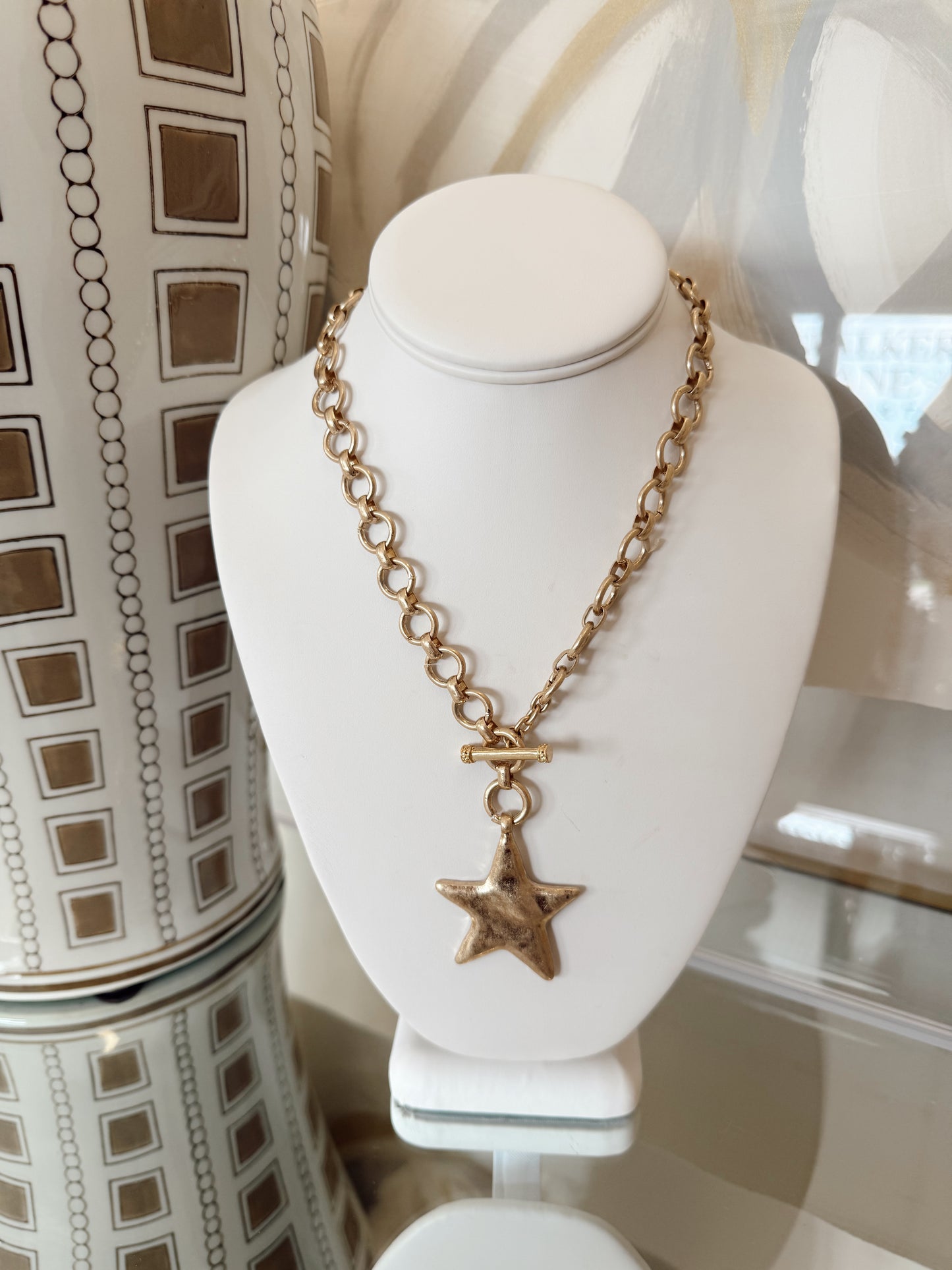 STAR NECKLACE