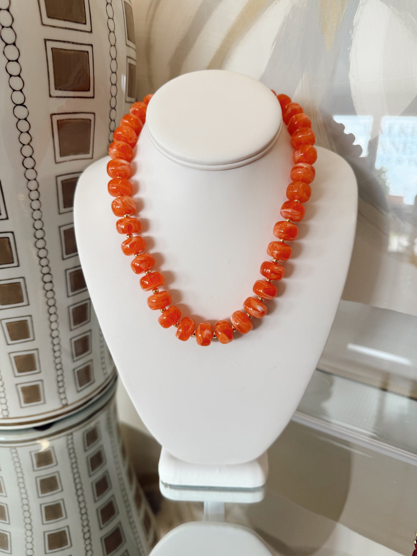 COLORFUL BEADED NECKLACE