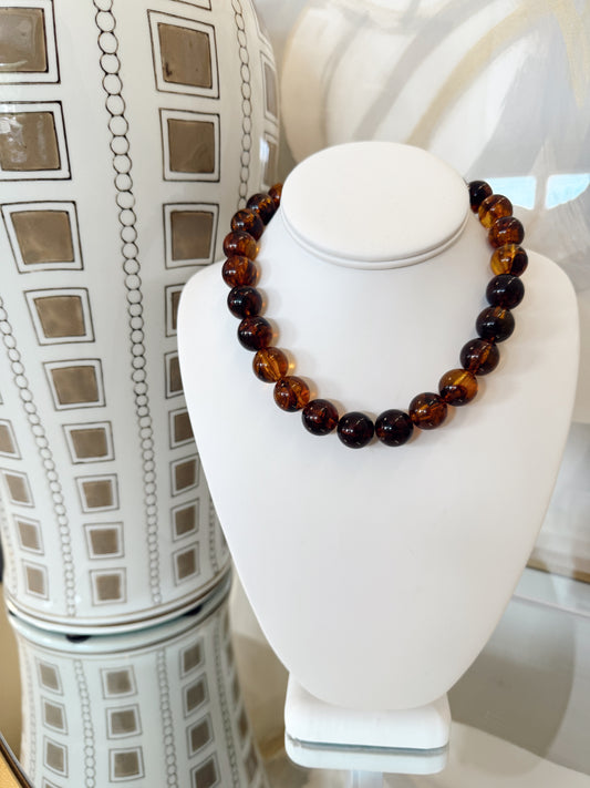 TORTOISE BEAD NECKLACE