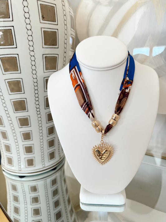 HEART CHARM WITH BEADS SCARF